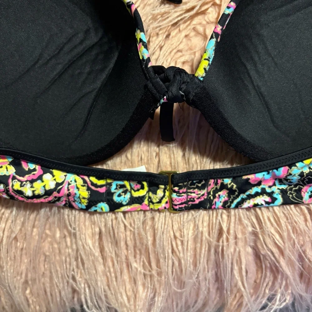 Victorias Secret top has